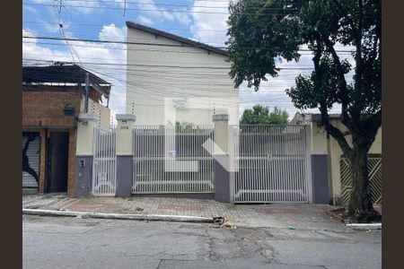 Casa de condomínio à venda com 95m², 3 quartos e 2 vagasFachada + Placa