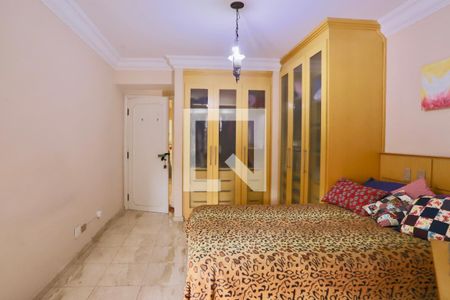 Apartamento à venda com 289m², 4 quartos e 4 vagas Apartamento à venda com 289m², 4 quartos e 4 vagasQuarto 04