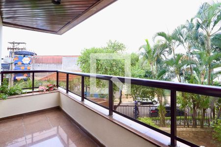 Apartamento à venda com 289m², 4 quartos e 4 vagas Apartamento à venda com 289m², 4 quartos e 4 vagasSacada