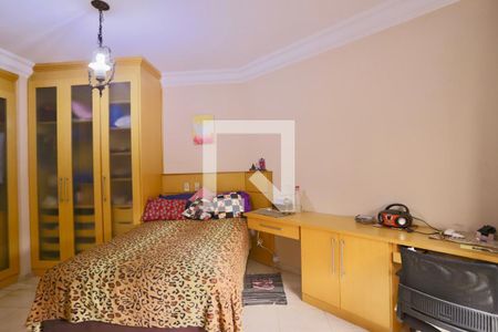 Apartamento à venda com 289m², 4 quartos e 4 vagas Apartamento à venda com 289m², 4 quartos e 4 vagasQuarto 04