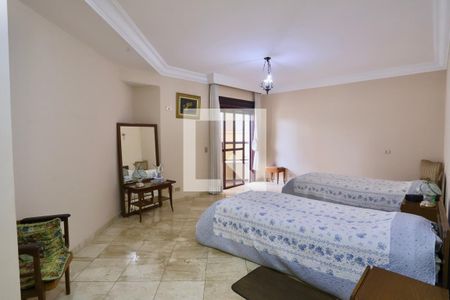 Apartamento à venda com 289m², 4 quartos e 4 vagas Apartamento à venda com 289m², 4 quartos e 4 vagasQuarto 01