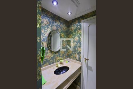 Apartamento à venda com 289m², 4 quartos e 4 vagas Apartamento à venda com 289m², 4 quartos e 4 vagasLavabo