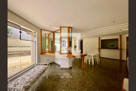 Apartamento à venda com 289m², 4 quartos e 4 vagas Apartamento à venda com 289m², 4 quartos e 4 vagasÁrea comum