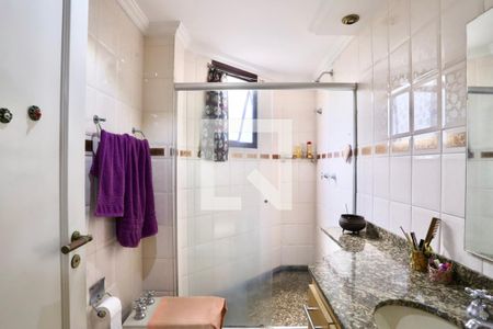 Apartamento à venda com 289m², 4 quartos e 4 vagas Apartamento à venda com 289m², 4 quartos e 4 vagasQuarto 04