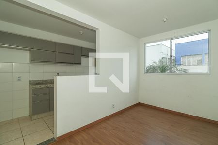 Sala de apartamento para alugar com 2 quartos, 44m² em Humaitá, Porto Alegre