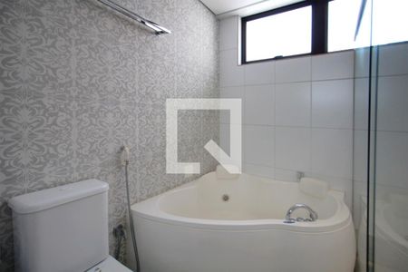 Apartamento à venda com 180m², 4 quartos e 4 vagasBanheiro