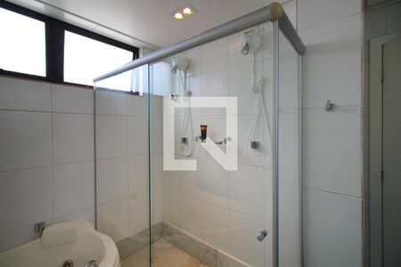 Apartamento à venda com 180m², 4 quartos e 4 vagasBanheiro