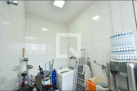 Apartamento à venda com 100m², 2 quartos e 1 vagaArea serviço