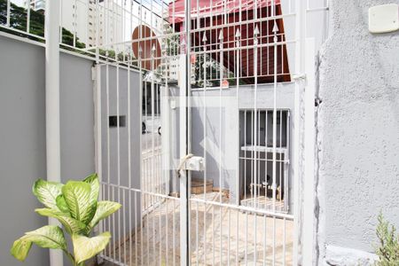 Casa para alugar com 100m², 2 quartos e 2 vagasGaragem/Quintal