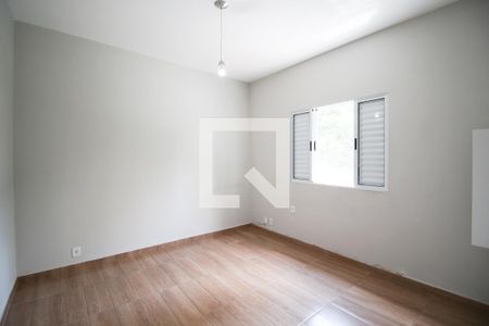 Casa para alugar com 100m², 2 quartos e 2 vagasQuarto 2