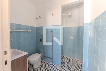 Banheiro de kitnet/studio para alugar com 1 quarto, 25m² em Bela Vista, São Paulo