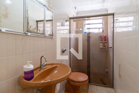 Casa à venda com 225m², 4 quartos e 2 vagas Casa à venda com 225m², 4 quartos e 2 vagasBanheiro