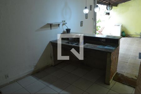 Casa à venda com 300m², 3 quartos e 1 vagaChurrasqueira