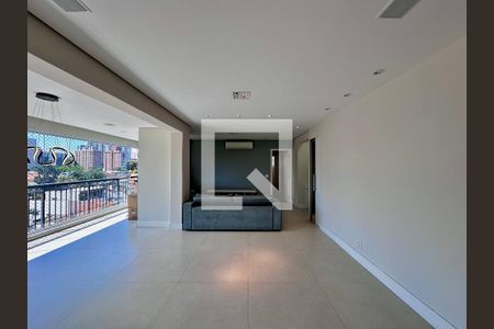 Apartamento para alugar com 3 quartos, 117m² em Santo Amaro, São Paulo
