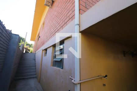 Casa à venda com 132m², 3 quartos e 5 vagasfundos