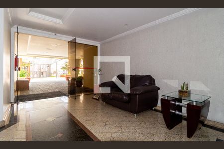 Apartamento à venda com 75m², 2 quartos e 2 vagasHall social