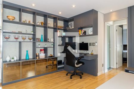 Apartamento à venda com 75m², 2 quartos e 2 vagasEscritório