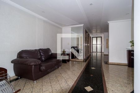 Apartamento à venda com 75m², 2 quartos e 2 vagasHall social