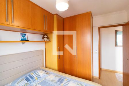 Apartamento à venda com 67m², 2 quartos e 1 vagaQuarto 02