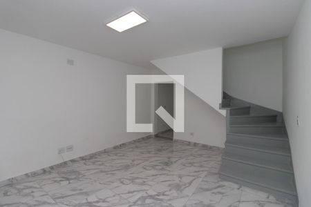 Casa à venda com 119m², 4 quartos e 1 vagaSala