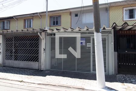 Casa à venda com 119m², 4 quartos e 1 vagaFachada