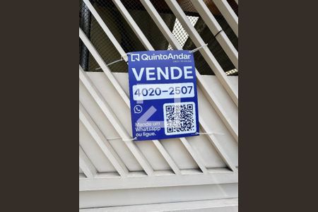 Casa à venda com 120m², 3 quartos e 2 vagasPlaca