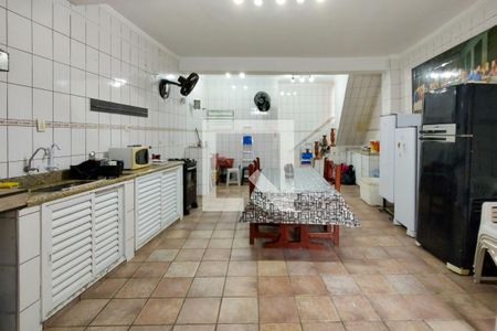 Casa para alugar com 150m², 2 quartos e 2 vagas Casa para alugar com 150m², 2 quartos e 2 vagasQuintal