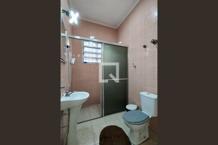 Casa para alugar com 150m², 2 quartos e 2 vagas Casa para alugar com 150m², 2 quartos e 2 vagasBanheiro