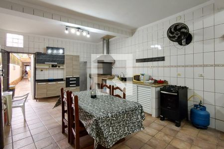 Casa para alugar com 150m², 2 quartos e 2 vagas Casa para alugar com 150m², 2 quartos e 2 vagasQuintal