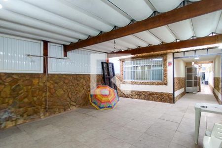 Casa para alugar com 150m², 2 quartos e 2 vagas Casa para alugar com 150m², 2 quartos e 2 vagasGaragem