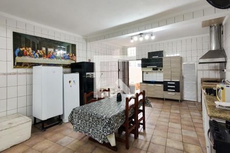 Casa para alugar com 150m², 2 quartos e 2 vagas Casa para alugar com 150m², 2 quartos e 2 vagasQuintal