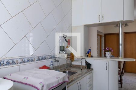 Apartamento à venda com 85m², 2 quartos e 1 vaga Apartamento à venda com 85m², 2 quartos e 1 vagaCozinha