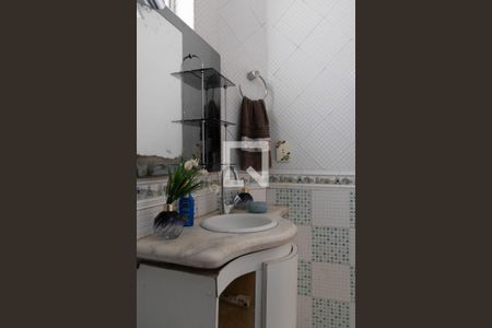 Apartamento à venda com 85m², 2 quartos e 1 vaga Apartamento à venda com 85m², 2 quartos e 1 vagaBanheiro da Suíte