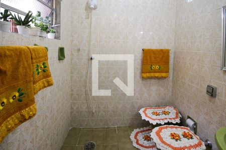 Casa à venda com 280m², 3 quartos e 3 vagasBanheiro