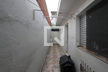 Casa à venda com 280m², 3 quartos e 3 vagasCorredor Lateral
