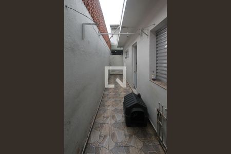 Casa à venda com 280m², 3 quartos e 3 vagasCorredor Lateral