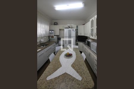 Casa à venda com 280m², 3 quartos e 3 vagasCozinha