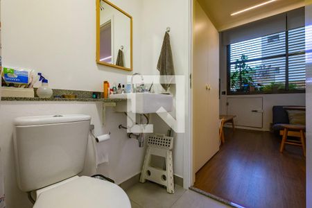 Banheiro de kitnet/studio à venda com 1 quarto, 32m² em Sumarezinho, São Paulo