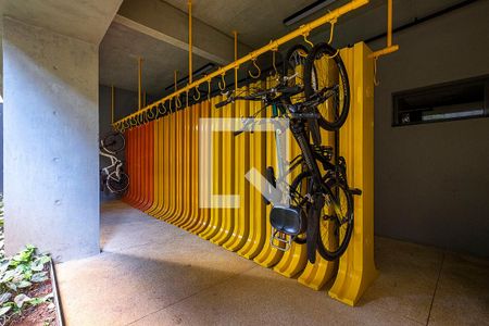 Studio à venda com 32m², 1 quarto e sem vaga Studio à venda com 32m², 1 quarto e sem vagaBicicletário