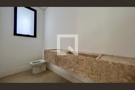 Casa à venda com 845m², 4 quartos e 6 vagasLavabo