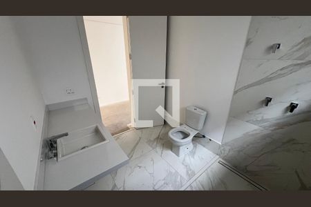 Casa à venda com 845m², 4 quartos e 6 vagasBanheiro Quarto 1