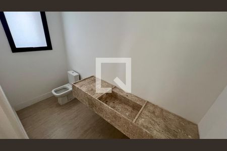 Casa à venda com 845m², 4 quartos e 6 vagasLavabo