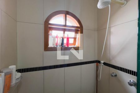 Casa à venda com 196m², 3 quartos e 2 vagasBanheiro do quarto 1