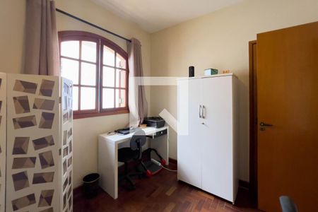 Casa à venda com 196m², 3 quartos e 2 vagasQuarto 3