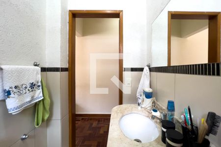 Casa à venda com 196m², 3 quartos e 2 vagasBanheiro do quarto 2