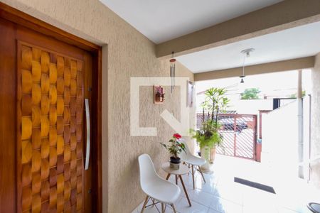 Casa à venda com 196m², 3 quartos e 2 vagasEntrada