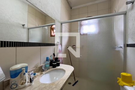 Casa à venda com 196m², 3 quartos e 2 vagasBanheiro do quarto 2