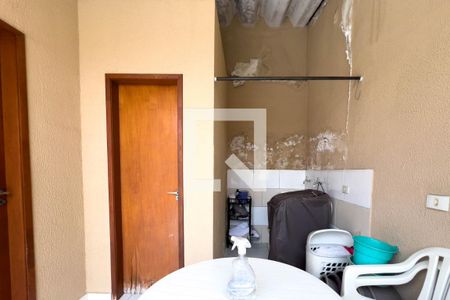 Casa à venda com 196m², 3 quartos e 2 vagasÁrea Externa