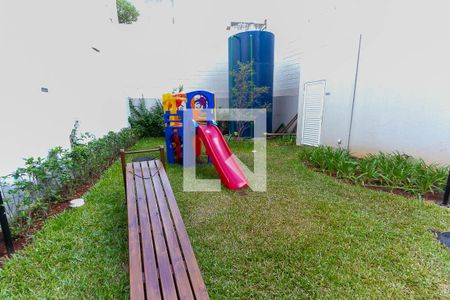 Apartamento à venda com 32m², 2 quartos e sem vagaÁrea comum