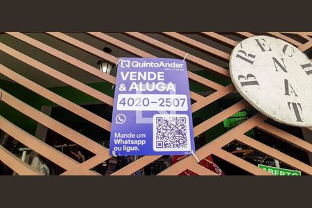 Casa à venda com 241m², 3 quartos e 2 vagasPlaca